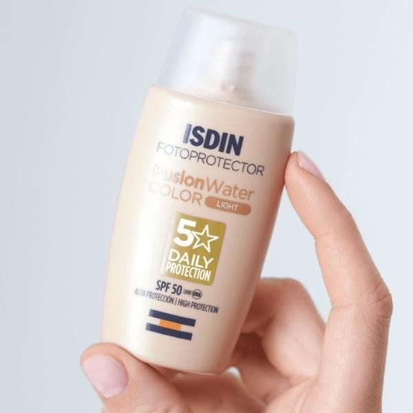 Fotoprotector Isdin Fusion Water Color Light  SPF 50