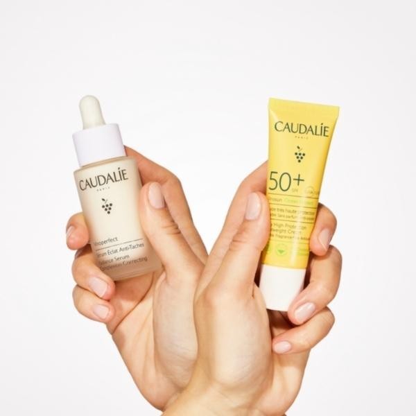 Caudalie Vinoperfect Serum 30 ml  regalo Vinosun 50 SPF 2